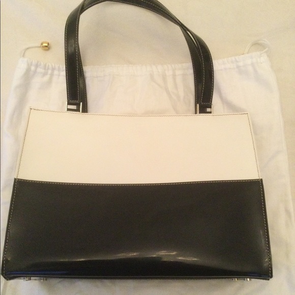 Kate spade colorblock black/white patent leather handbag. - Picture 5 of 12